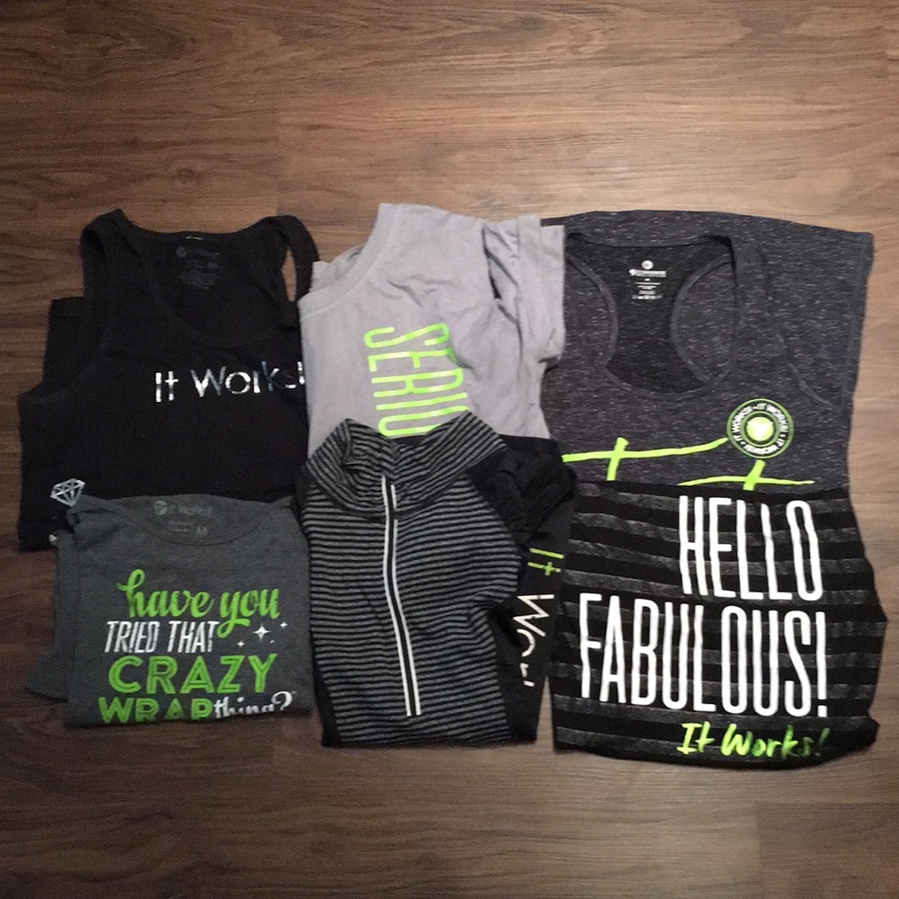 Bundle of it Works! tops